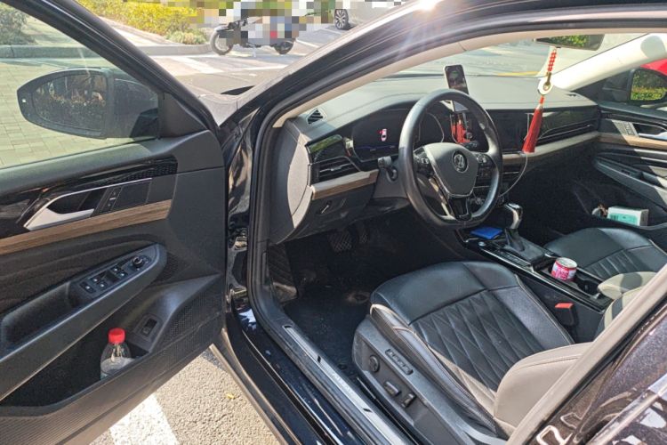 Used Volkswagen Passat 2019 330TSI Luxury Edition China VI Standard Driver Seat
