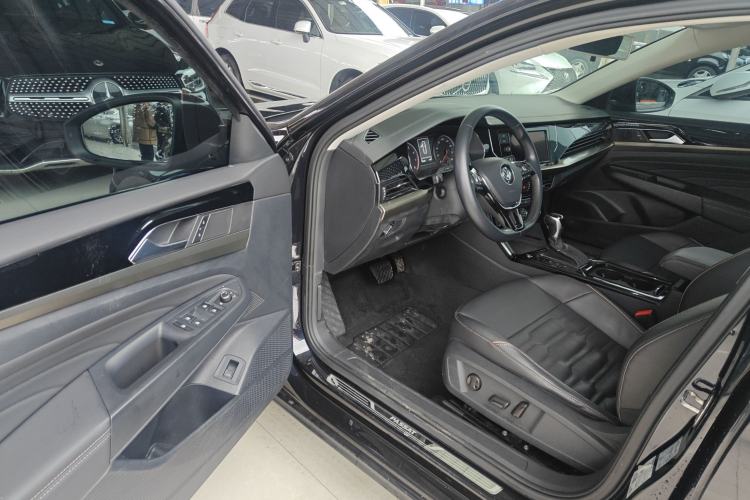 Used Volkswagen Passat 2019 330TSI Elite Edition China V Standard Driver Seat