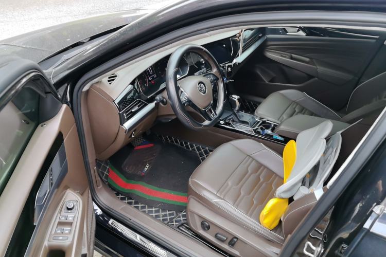 Used Volkswagen Passat 2019 330TSI Elite Edition China VI Driver Seat