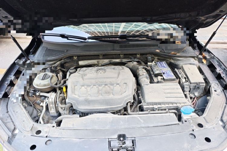 Used Volkswagen Passat 2019 330TSI Elite Edition China VI Engine Bay