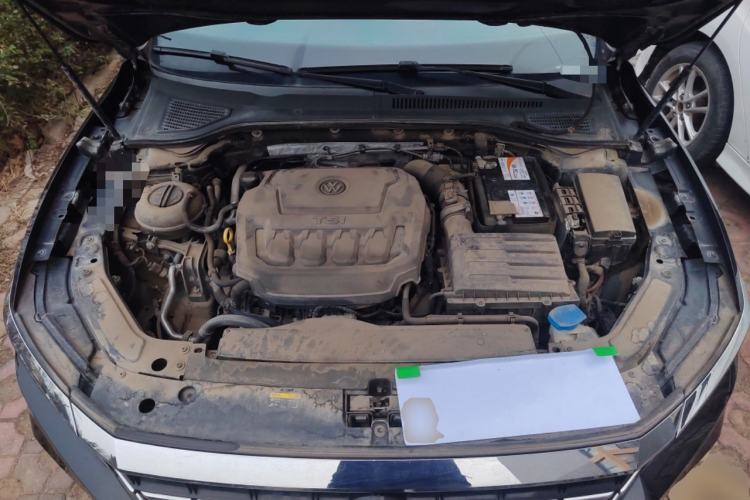 Used Volkswagen Passat 2019 330TSI Elite Edition China VI Engine Bay