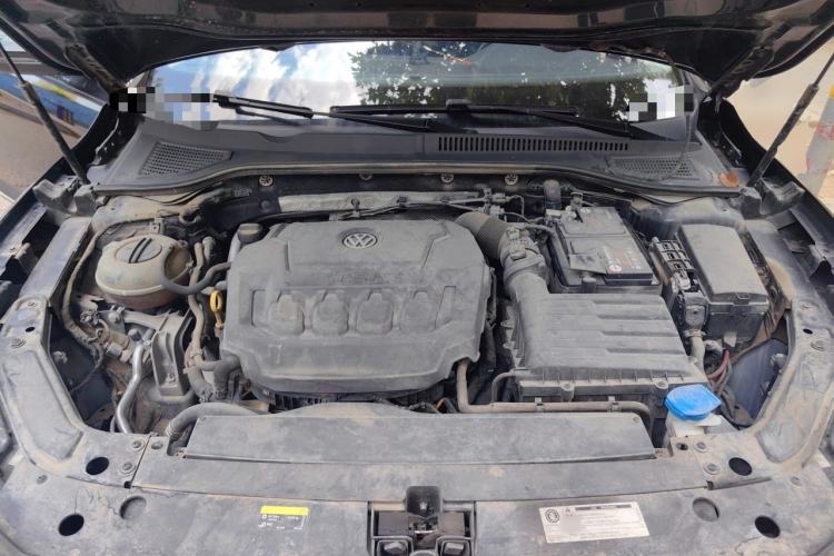 Used Volkswagen Passat 2019 330TSI Elite Edition China VI Engine Bay
