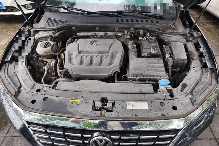 Used Volkswagen Passat 2019 330TSI Elite Edition China VI Engine Bay