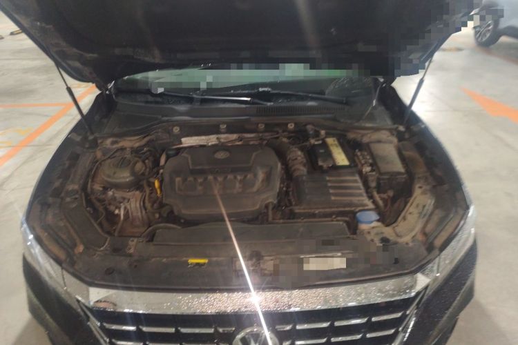 Used Volkswagen Passat 2019 330TSI Elite Edition China VI Engine Bay