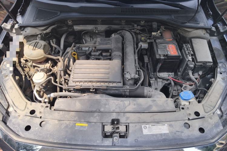 Used Volkswagen Passat 2019 280TSI Business Edition China VI Engine Bay