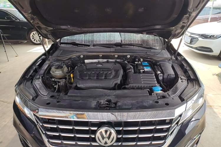 Used Volkswagen Passat 2019 330TSI Prestige Edition China V Standard Engine Bay