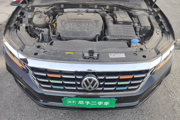 Used Volkswagen Passat 2019 330TSI Luxury Edition China VI Standard Engine Bay