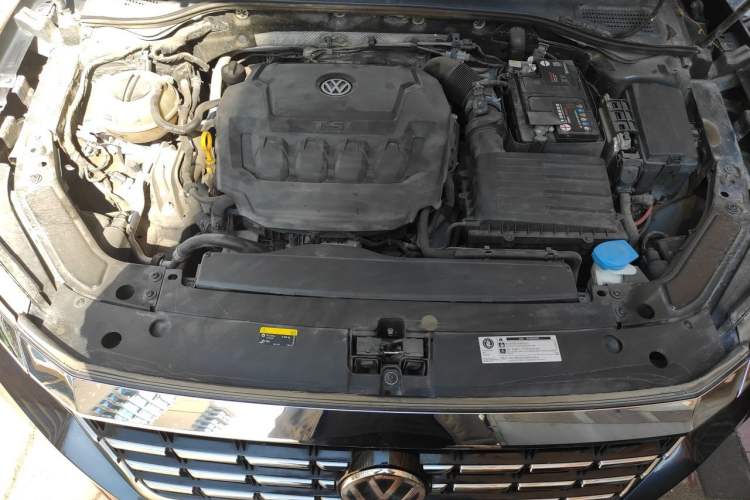 Used Volkswagen Passat 2019 330TSI Prestige Edition China V Standard Engine Bay