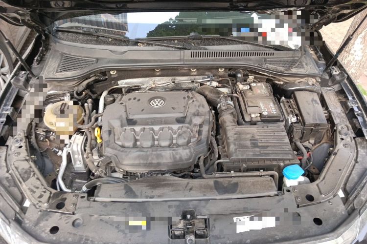 Used Volkswagen Passat 2019 330TSI Elite Edition China VI Engine Bay