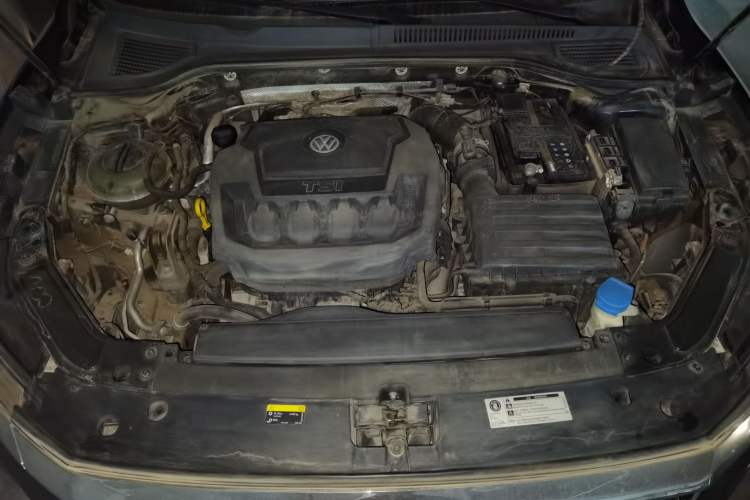 Used Volkswagen Passat 2019 330TSI Elite Edition China V Standard Engine Bay