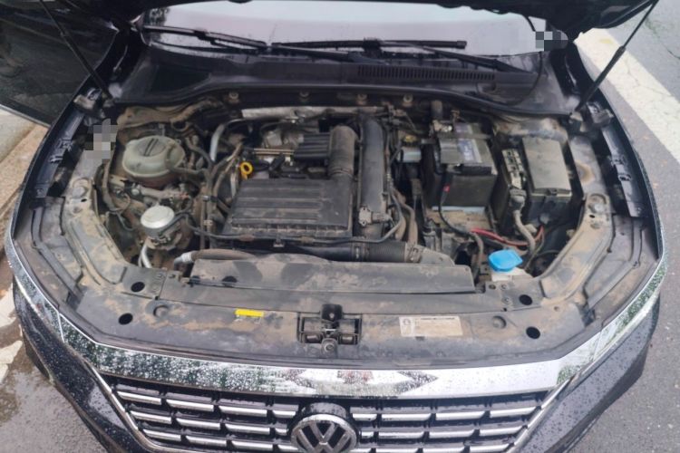 Used Volkswagen Passat 2019 280TSI Elite Edition China VI Standard Engine Bay