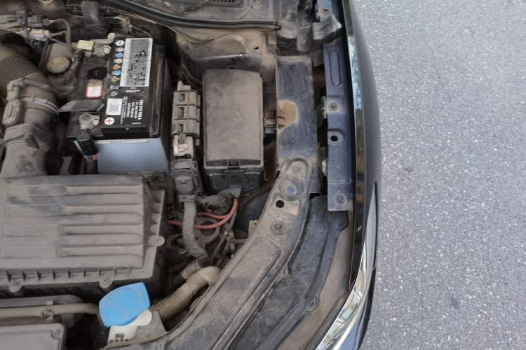 Used Volkswagen Passat 2019 330TSI Elite Edition China VI Engine Bay Left