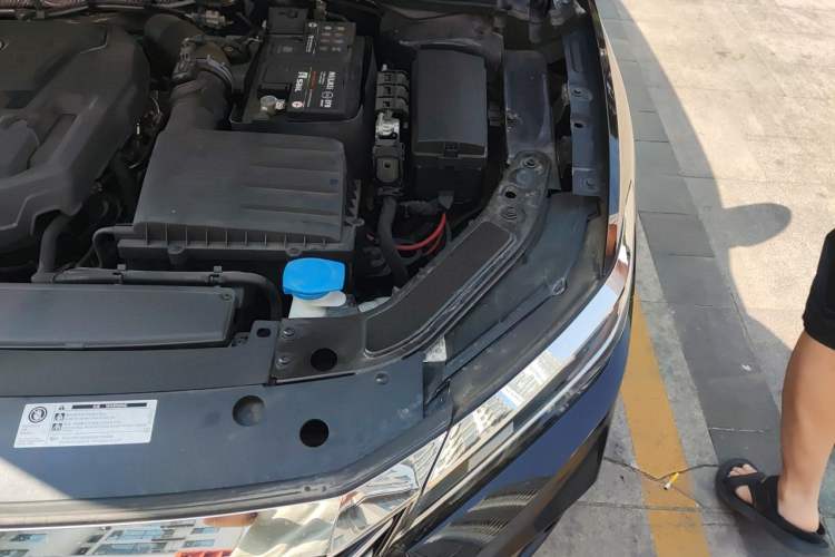 Used Volkswagen Passat 2019 330TSI Elite Edition China V Standard Engine Bay Left