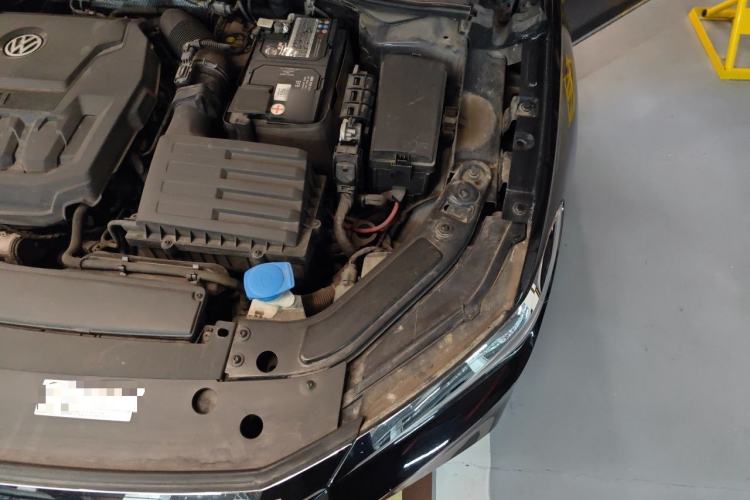 Used Volkswagen Passat 2019 330TSI Luxury Edition China V Standard Engine Bay Left