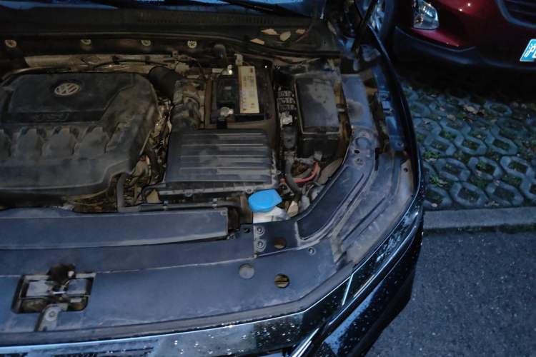 Used Volkswagen Passat 2019 330TSI Prestige Edition China V Standard Engine Bay Left