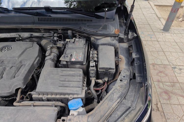 Used Volkswagen Passat 2019 330TSI Elite Edition China VI Engine Bay Left