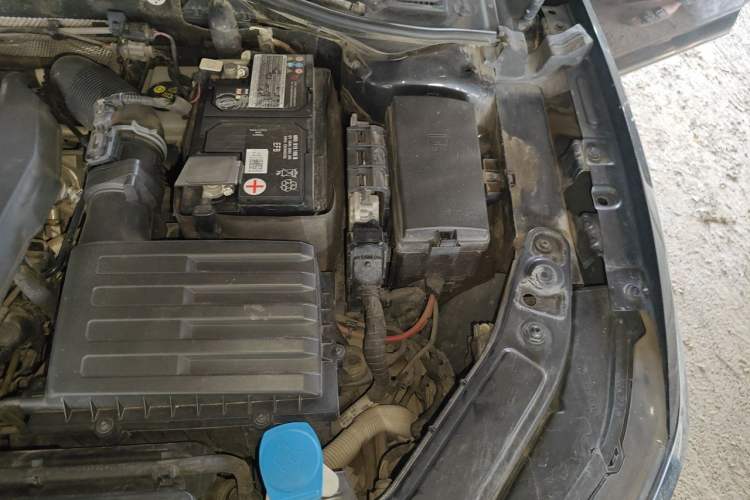 Used Volkswagen Passat 2019 330TSI Elite Edition China VI Engine Bay Left