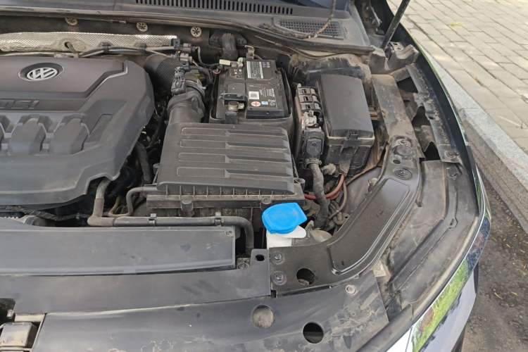 Used Volkswagen Passat 2019 330TSI Elite Edition China VI Engine Bay Left