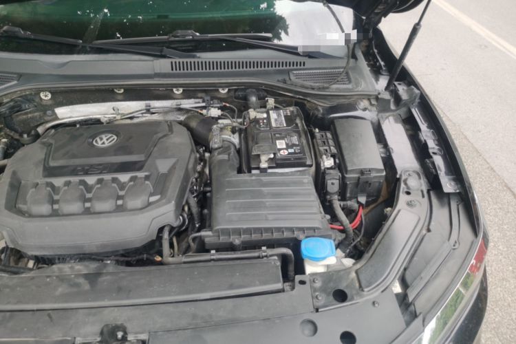 Used Volkswagen Passat 2019 330TSI Elite Edition China VI Engine Bay Left