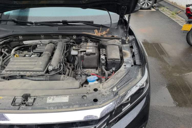 Used Volkswagen Passat 2019 280TSI Business Edition China VI Engine Bay Left