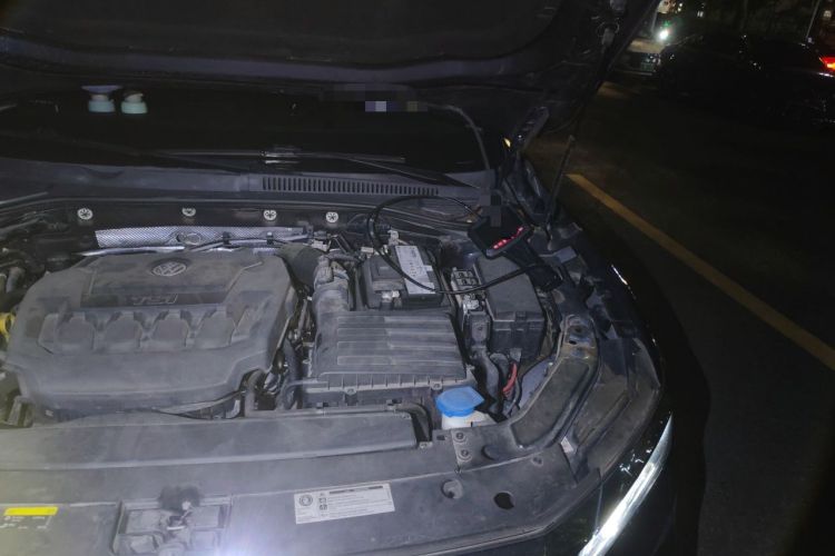 Used Volkswagen Passat 2019 330TSI Elite Edition China VI Engine Bay Left