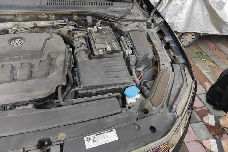 Used Volkswagen Passat 2019 330TSI Prestige Edition China V Standard Engine Bay Left