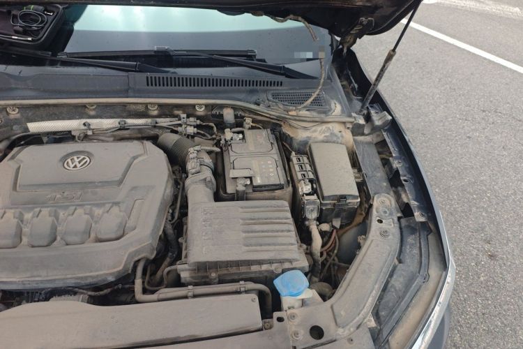 Used Volkswagen Passat 2019 330TSI Elite Edition China VI Engine Bay Left