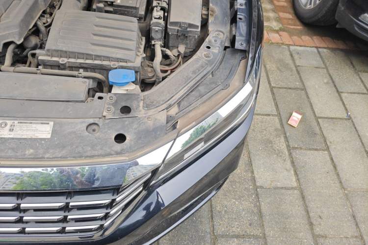 Used Volkswagen Passat 2019 330TSI Elite Edition China VI Engine Bay Left