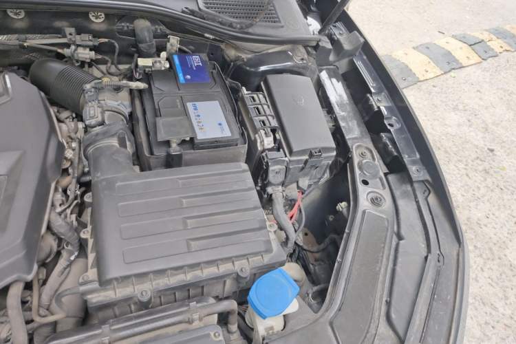 Used Volkswagen Passat 2019 330TSI Elite Edition China V Standard Engine Bay Left