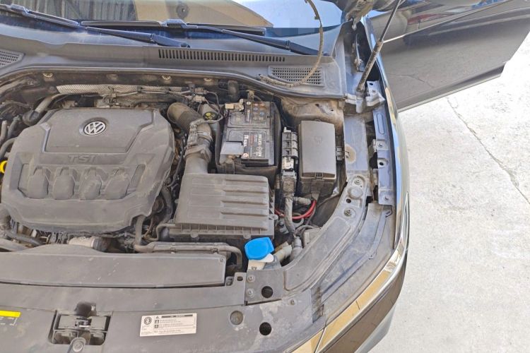 Used Volkswagen Passat 2019 330TSI Luxury Edition China V Standard Engine Bay Left