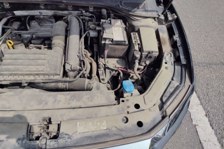 Used Volkswagen Passat 2019 280TSI Business Edition China VI Engine Bay Left