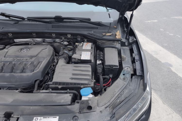Used Volkswagen Passat 2019 330TSI Prestige Edition China V Standard Engine Bay Left