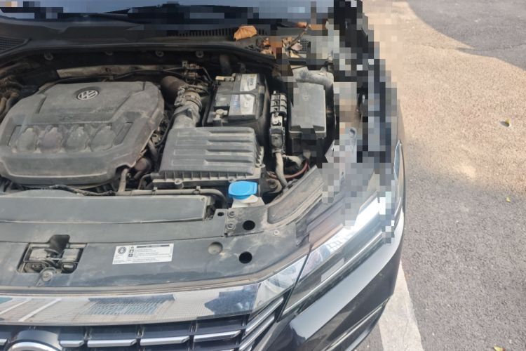 Used Volkswagen Passat 2019 330TSI Luxury Edition China VI Standard Engine Bay Left