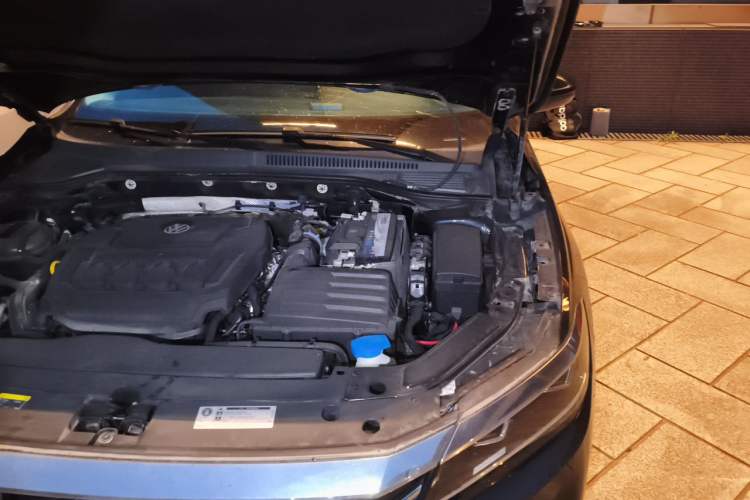 Used Volkswagen Passat 2019 330TSI Elite Edition China V Standard Engine Bay Left