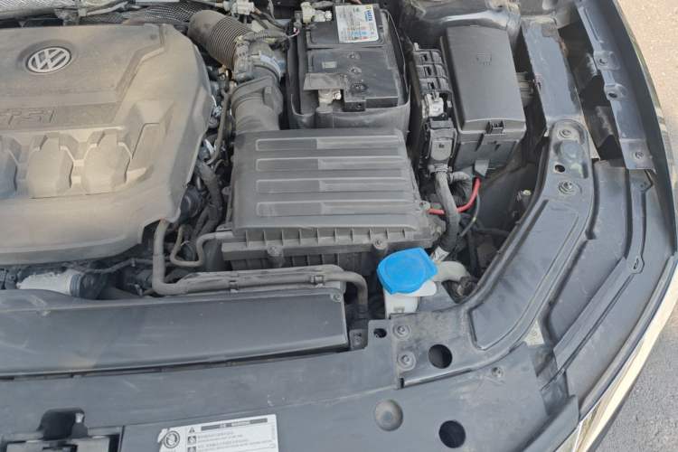Used Volkswagen Passat 2019 330TSI Elite Edition China V Standard Engine Bay Left