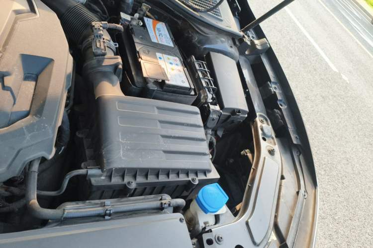 Used Volkswagen Passat 2019 330TSI Elite Edition China V Standard Engine Bay Left