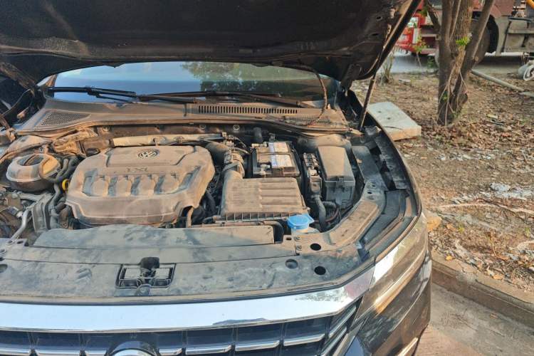 Used Volkswagen Passat 2019 330TSI Elite Edition China VI Engine Bay Left