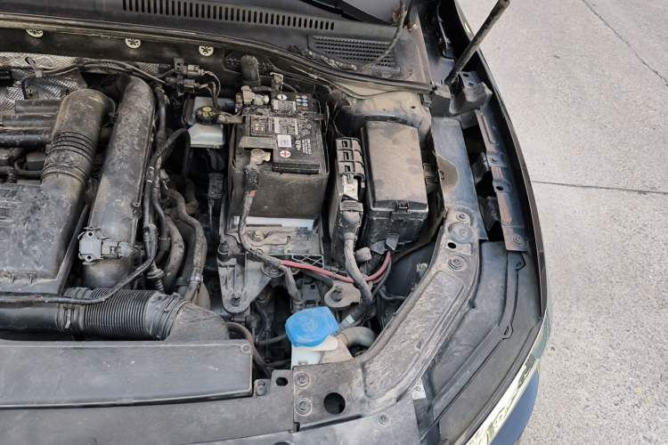 Used Volkswagen Passat 2019 280TSI Elite Edition China VI Standard Engine Bay Left