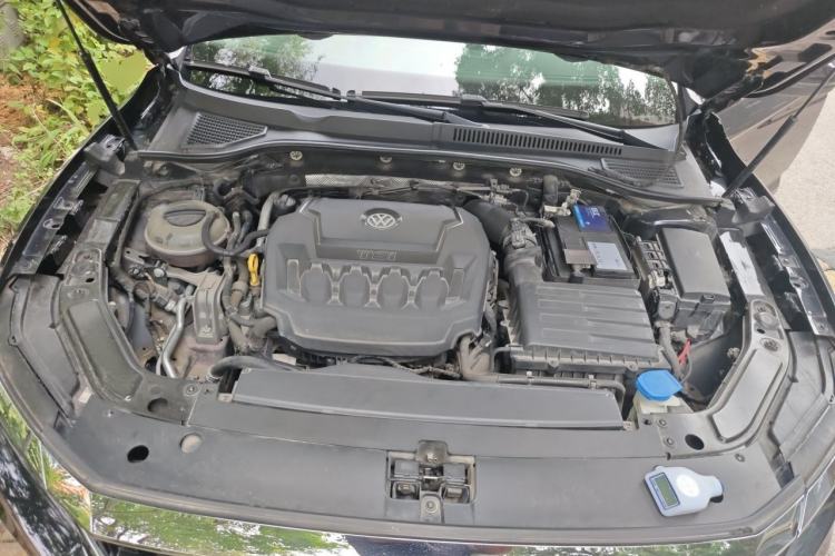 Used Volkswagen Passat 2019 330TSI Elite Edition China V Standard Engine Bay