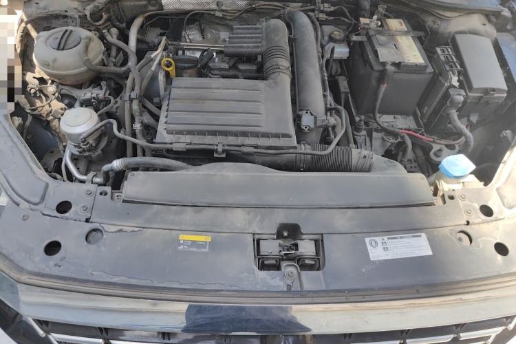 Used Volkswagen Passat 2019 280TSI Elite Edition China VI Standard Engine Bay