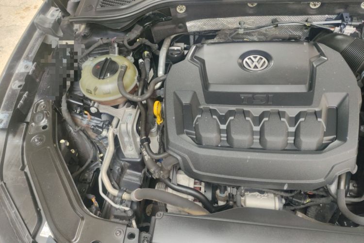 Used Volkswagen Passat 2019 330TSI Elite Edition China VI Engine Bay Right