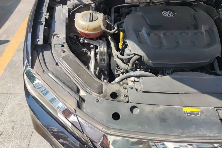 Used Volkswagen Passat 2019 330TSI Elite Edition China V Standard Engine Bay Right