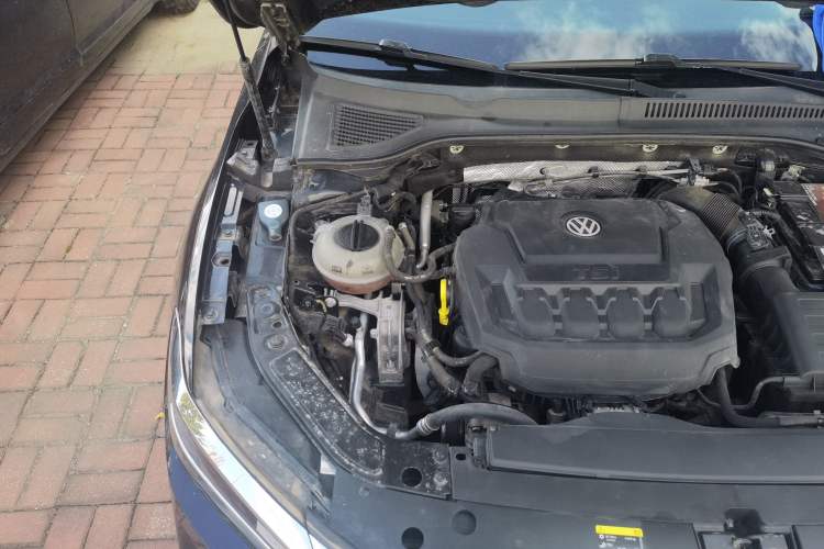 Used Volkswagen Passat 2019 330TSI Elite Edition China V Standard Engine Bay Right