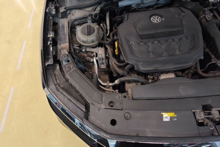 Used Volkswagen Passat 2019 330TSI Luxury Edition China V Standard Engine Bay Right