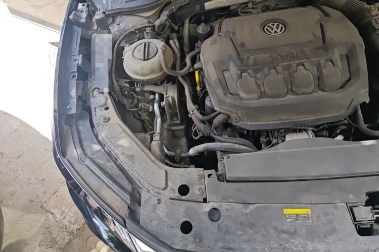 Used Volkswagen Passat 2019 330TSI Luxury Edition China VI Standard Engine Bay Right