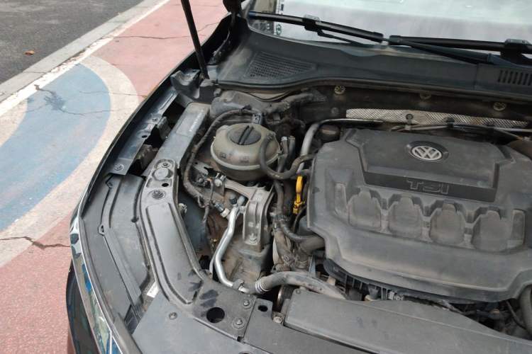 Used Volkswagen Passat 2019 330TSI Elite Edition China V Standard Engine Bay Right