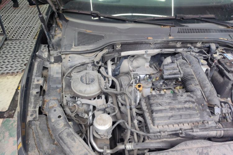 Used Volkswagen Passat 2019 280TSI Business Edition China VI Engine Bay Right