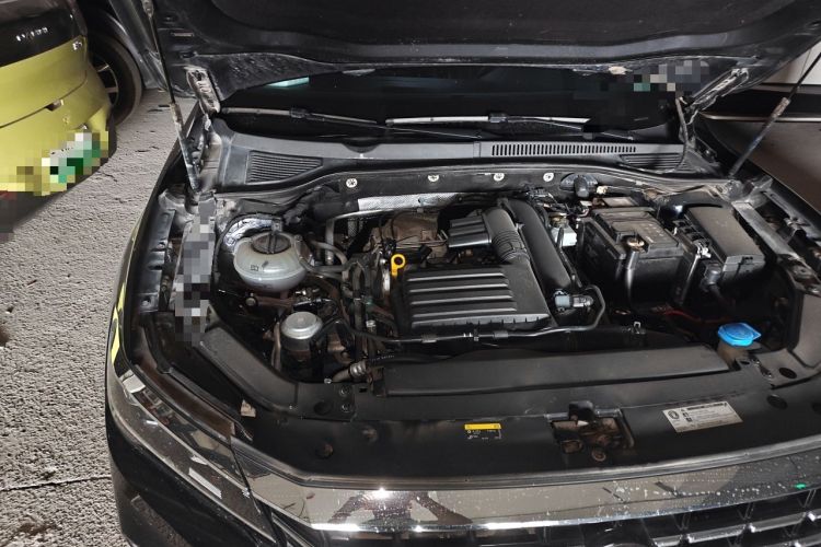 Used Volkswagen Passat 2019 280TSI Business Edition China VI Engine Bay Right