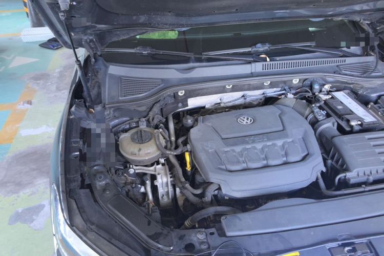 Used Volkswagen Passat 2019 330TSI Luxury Edition China VI Standard Engine Bay Right