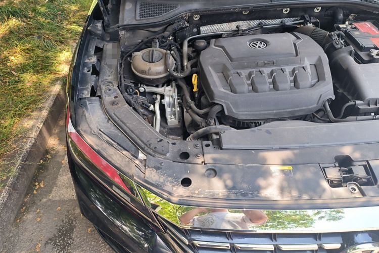 Used Volkswagen Passat 2019 330TSI Elite Edition China VI Engine Bay Right